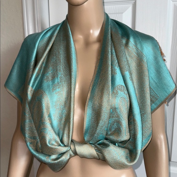 Blue Pacific Accessories - Chic Teal and Gold Blue Pacific Women's Wrap.